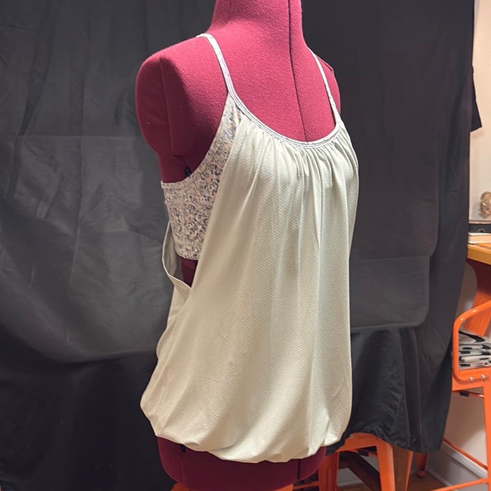 Lululemon Light Gray Built in Bra Y2K Women's  Yoga Top